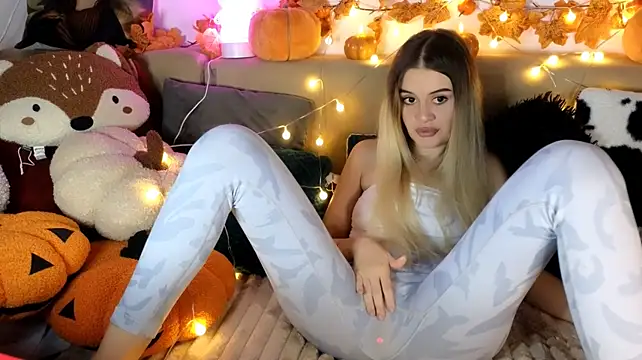 دردشة nicollewetpussy الجنسية المباشرة