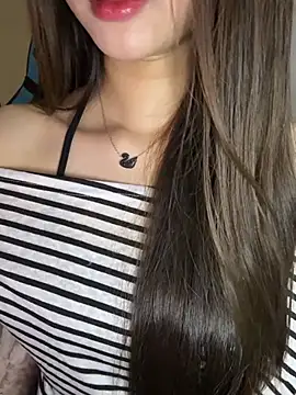 Chat XXX ao vivo de Yiyina_17