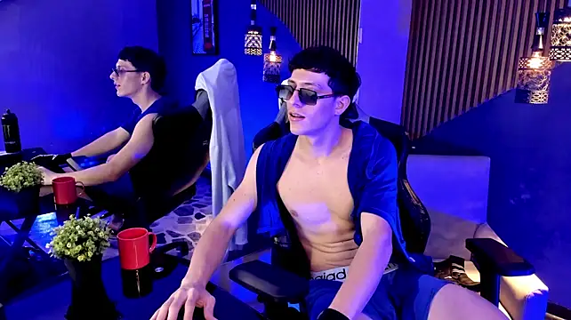 TheGhostforeeonss Live XXX-chat