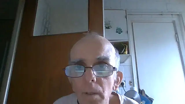 Chat XXX en directo de mariusica1@xh