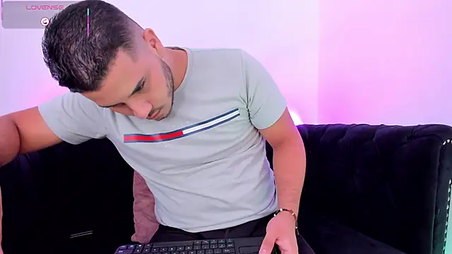 Axel_grey_ – Naživo XXX chat