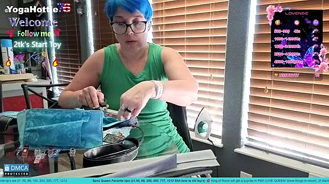 Chat +18 de YogaHottie76 ao vivo