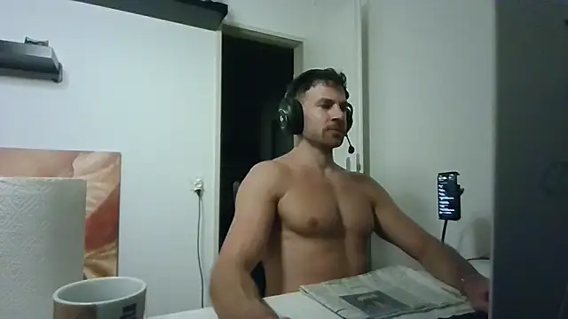 alpha-hunk Chat XXX in diretta