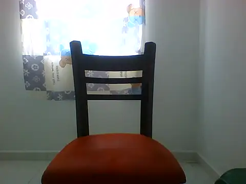 zeuspervybigcock's Live XXX Chat