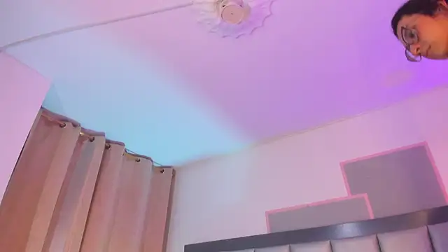 Maddie_Ray Live XXX-Chat