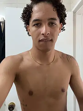 Онлайн чат XXX ian_smith_0