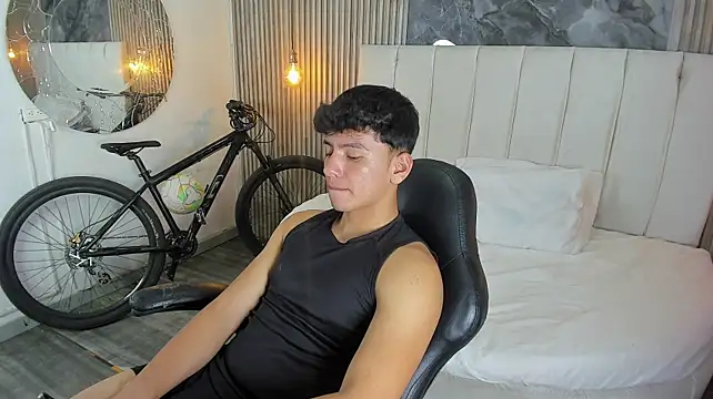Chat XXX Live dark_ay