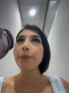 BadLilAngelXXX's Live XXX Chat