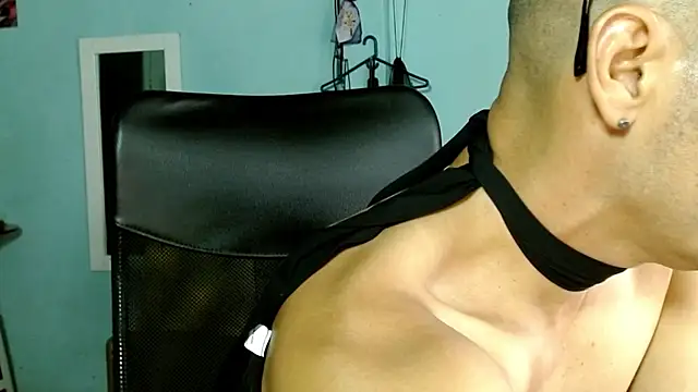 james_fausto_storm Chat XXX in diretta
