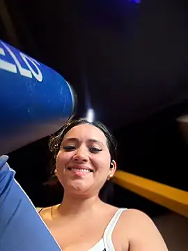 Veronica_Wins_n Live XXX chat