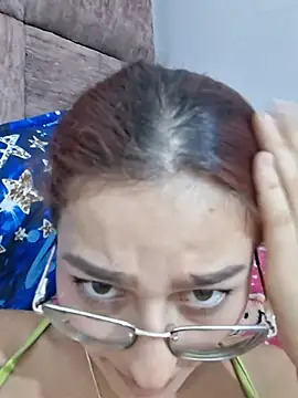Živý XXX chat Ary-18
