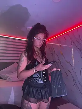 Chatroom XXX en direct de SamathaMay