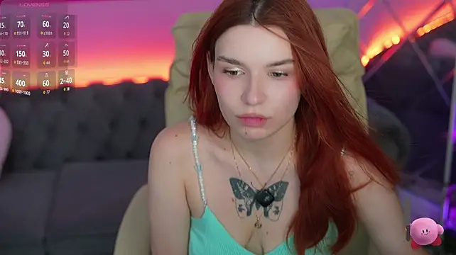 RedShinee Chat XXX in diretta