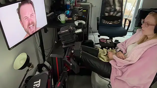 XXX chat uživo modela DouceMarine