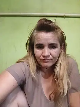 SannyMILF's Live XXX Chat