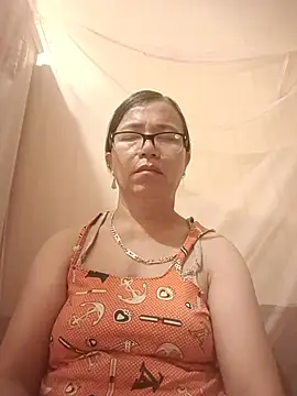 Chilly-wet Chat XXX live