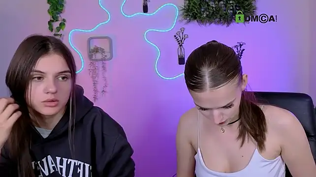 lisa_dark_ Obrolan Langsung XXX