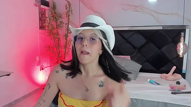 AngelaaCute_'s Live XXX Chat