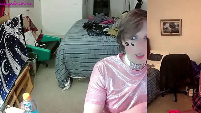 SissyCDMish Live XXX-Chat