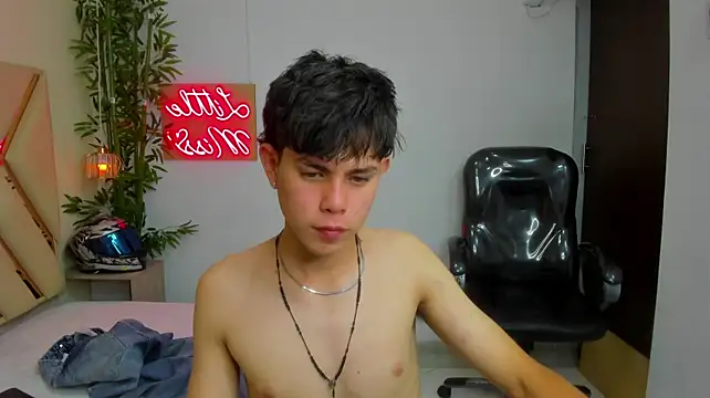 Eliot_rizzo Webcam show