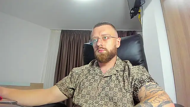Онлайн чат XXX Findom_guy