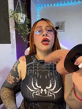 Luna_Paris_ Chat XXX in diretta