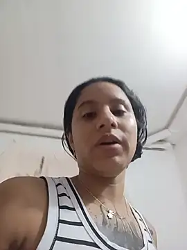 Karii-R live XXX chat