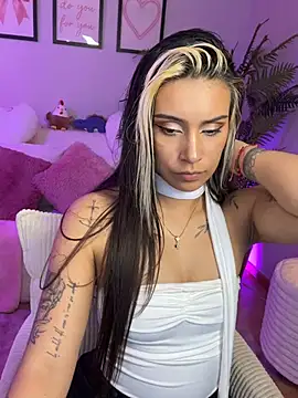 צ'אט XXX בשידור חי של la_monitora