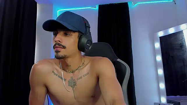Živý XXX chat Lukeetaylor