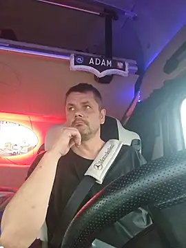 Živý XXX chat adas-