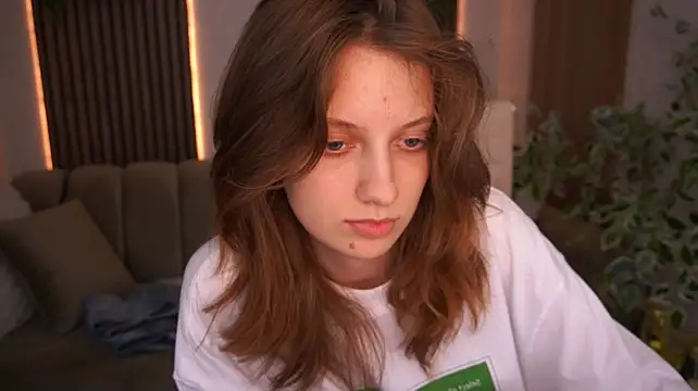 CuteeFoxy Live XXX-chat