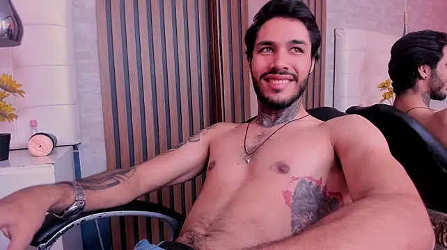 JacksonGreenn's Live XXX Chat