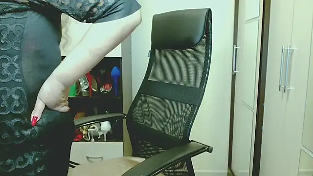 XXX chat uživo modela GrannyAlisa