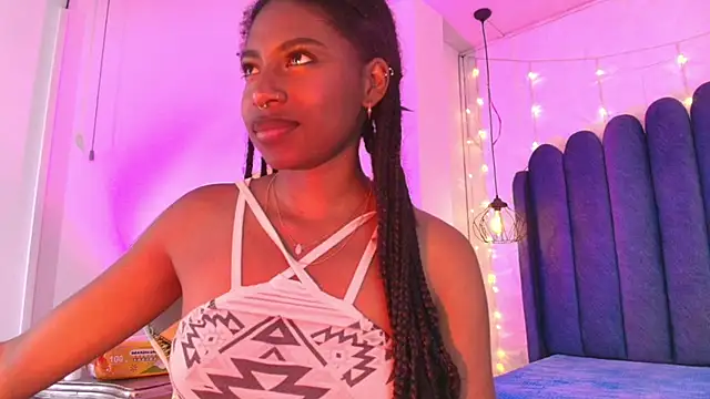 Queen_perla_'s Live XXX Chat
