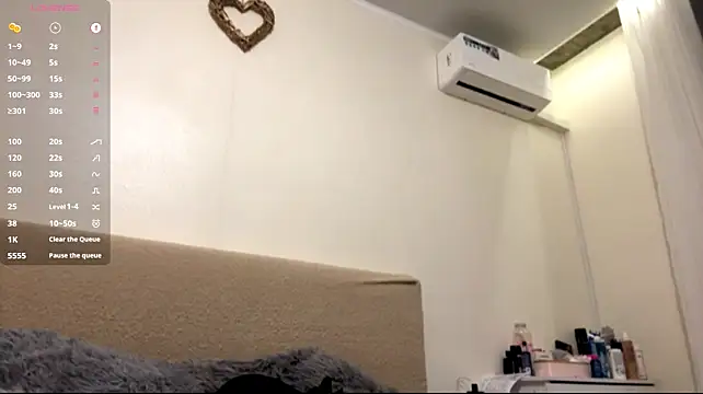 NedaRhinehardt's Live XXX Chat