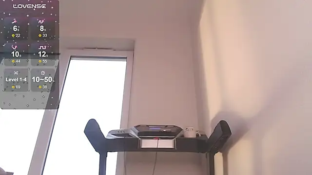 Chat +18 de MilaniaCute ao vivo
