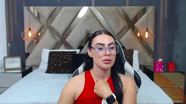 MartinaaFit Adlı Modelin Canlı XXX Sohbeti