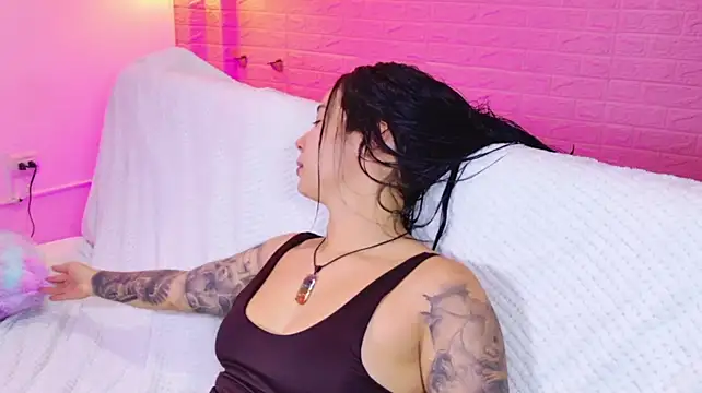 VainillaSecret Adlı Modelin Canlı XXX Sohbeti