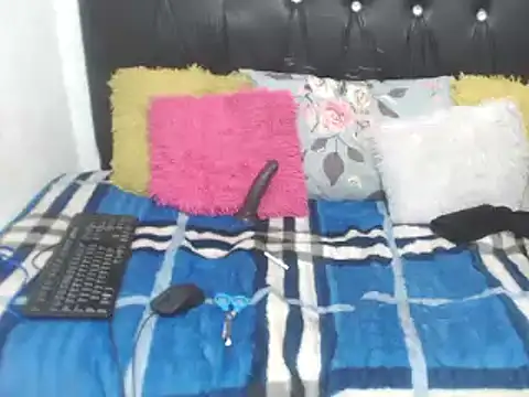 ChampegneBarbie's Live XXX Chat