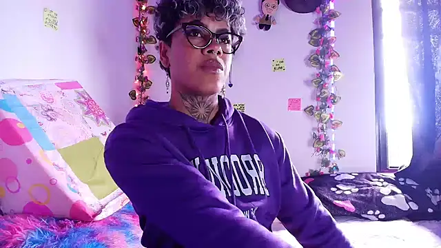 Canela_Osada_'s Live XXX Chat