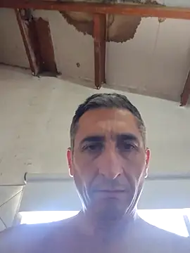 Alejandro83bsf Adlı Modelin Canlı XXX Sohbeti