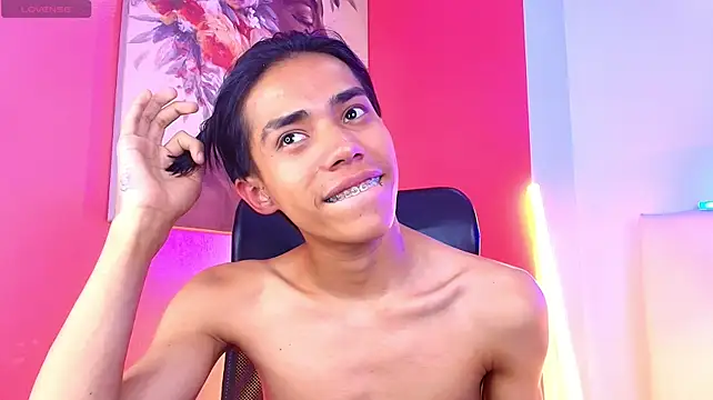 צ'אט XXX בשידור חי של Camiilo_Fox