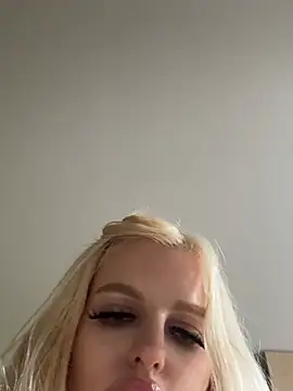 Živý XXX chat Steffi_Snowbunny
