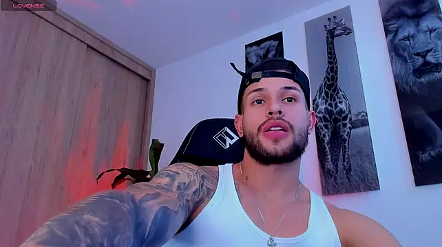 Santos_ramirez1's Live XXX Chat