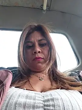 Laura-Hernandez Chat XXX in diretta