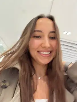 ICrazyOneIRL Chat XXX live