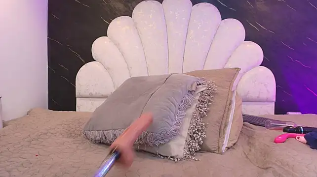 _MiaBrown_'s Live XXX Chat