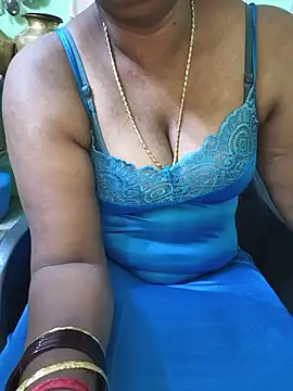 Tamilselviroja-'s Live XXX Chat