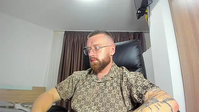 Živý XXX chat Findom_guy
