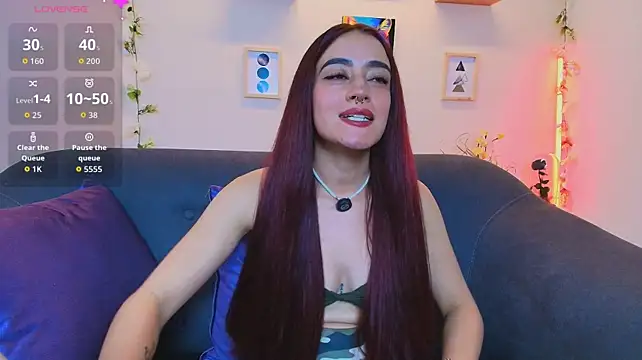 แชท XXX สดของ ViolethRosse